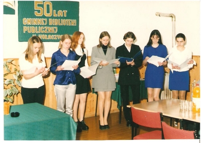 Fot.14. Część artystyczna w wykonaniu młodzieży z Liceum w Kołaczycach